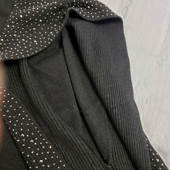 LUSH Vila Milano NWT Studded Black Poncho - Picture 5 of 12